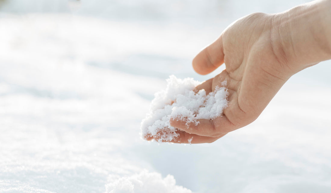 Normal Gloves vs Heated Gloves: What's the Real Difference
